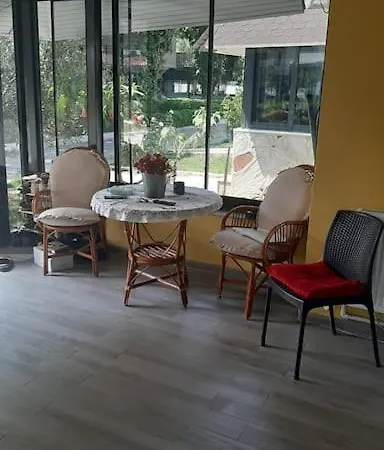 1 + 1 + Veranda Apart Bahceli Ev * Κουσάντασι